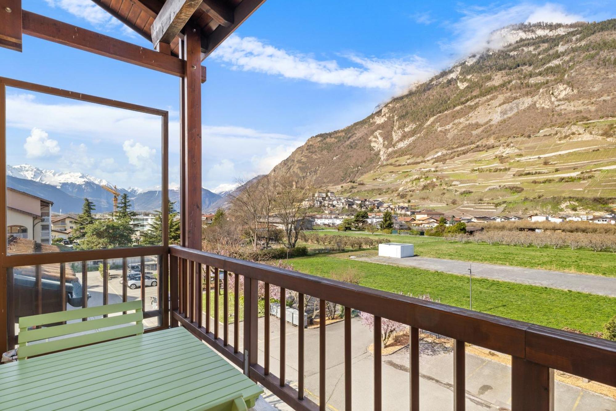 Duplex Cosy Aux Bains De Saillon Apartamento Exterior foto