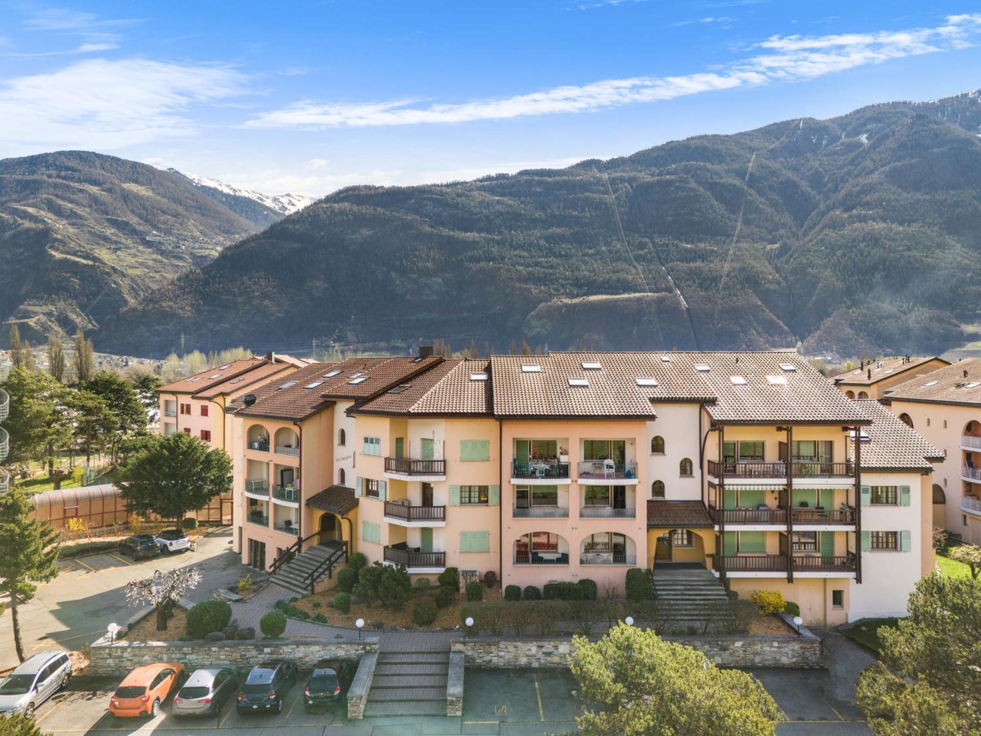 Duplex Cosy Aux Bains De Saillon Apartamento Exterior foto
